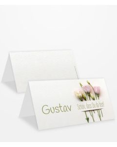 Blüten durch die Karte gesteckt, ein wunderbares Design.